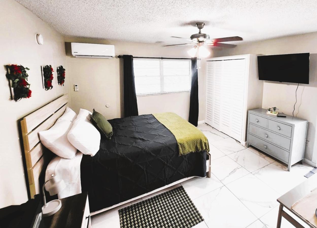 Adorable Mini Suite In Tampa Exterior foto
